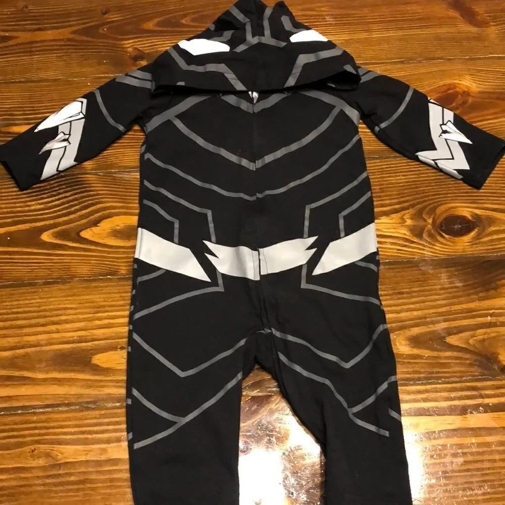 Avengers Baby Coverall Size 6-12 months NWOT